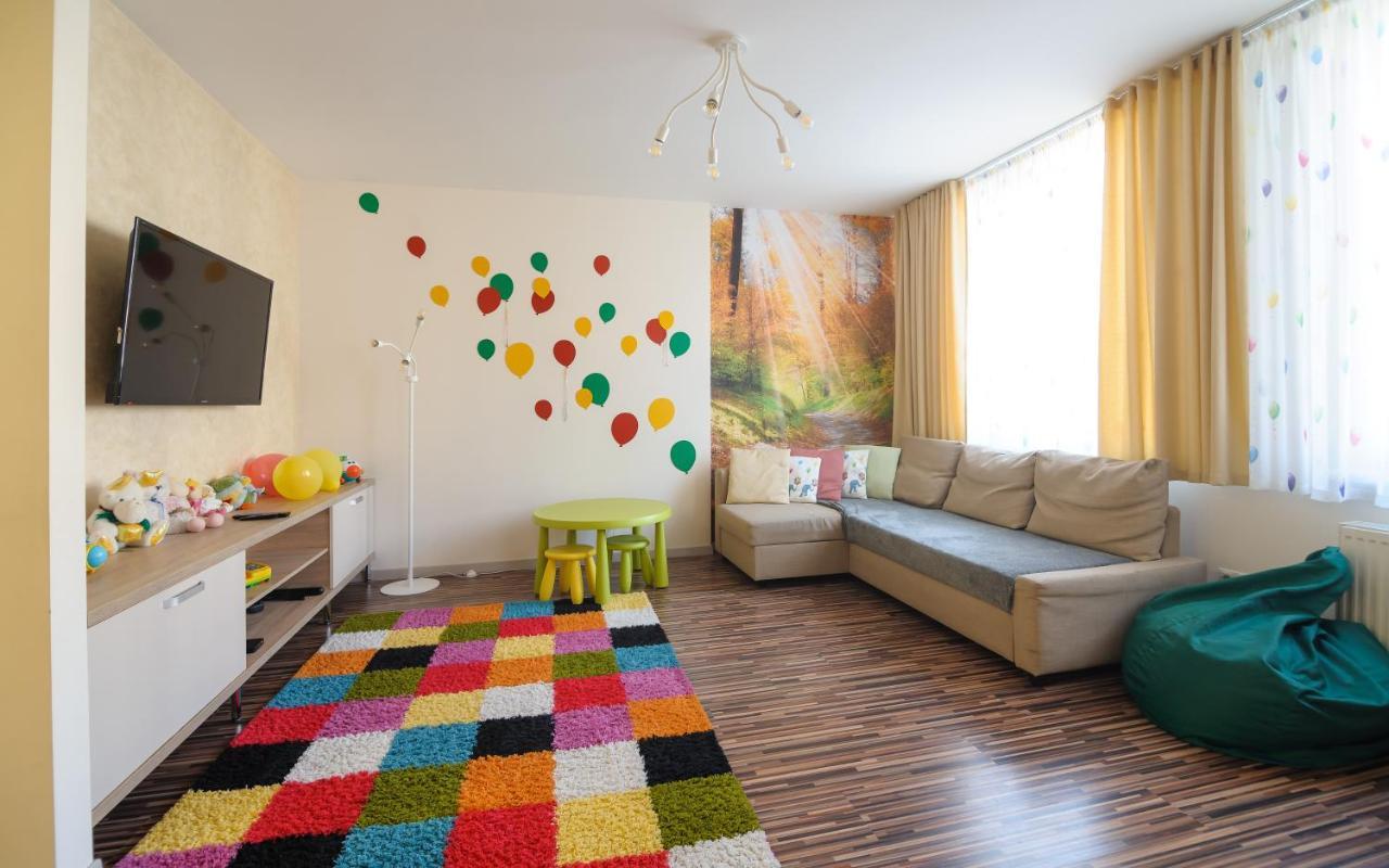 Colored Balloons - 3 Bedrooms, 3 Bathrooms, Equipped Large Apartments Lviv Luaran gambar