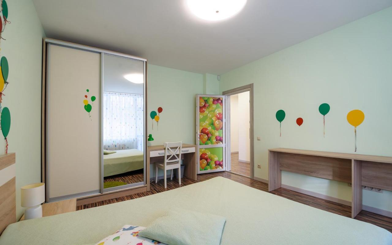 Colored Balloons - 3 Bedrooms, 3 Bathrooms, Equipped Large Apartments Lviv Luaran gambar
